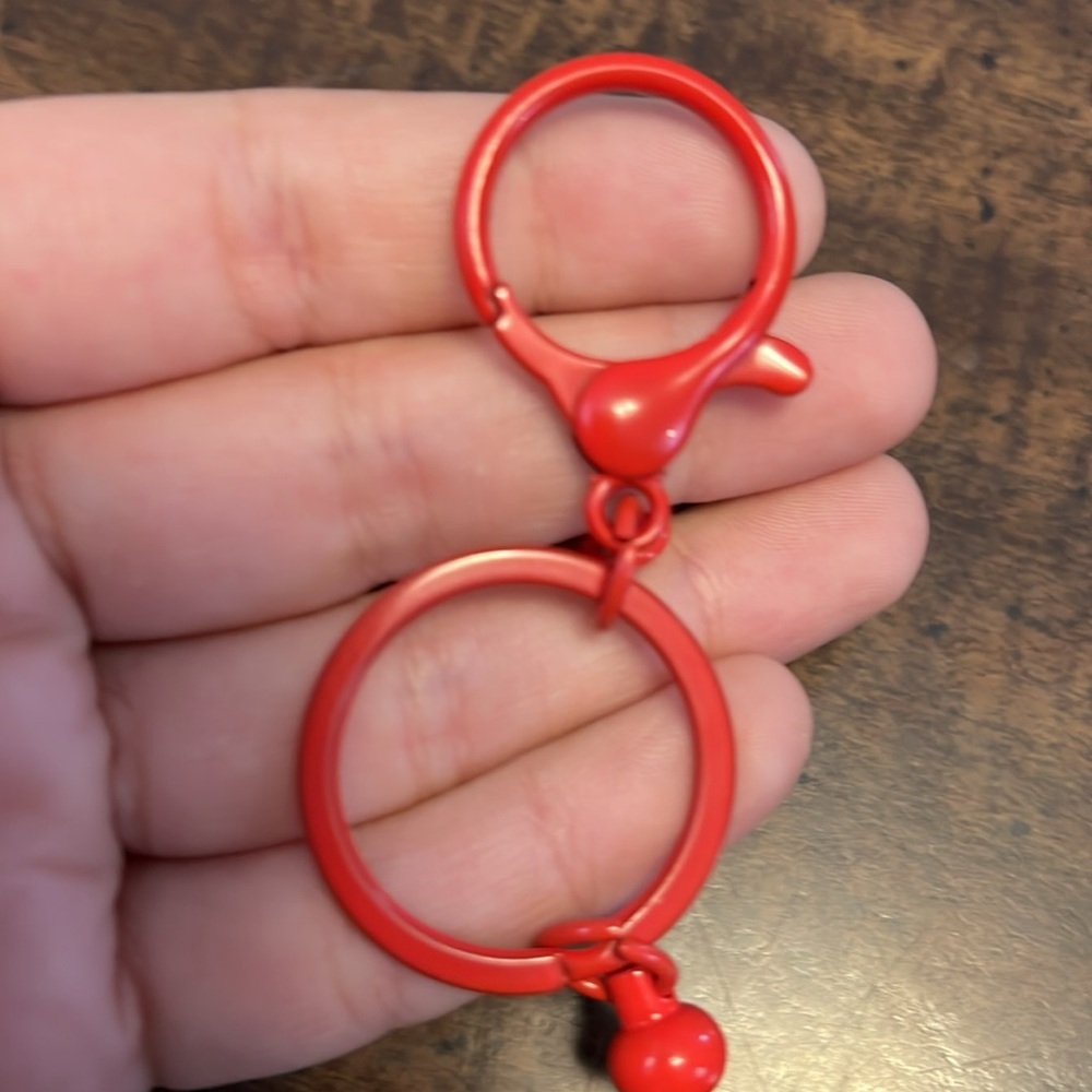 HandMade Red-Bird Keychain - Picture 3 of 3